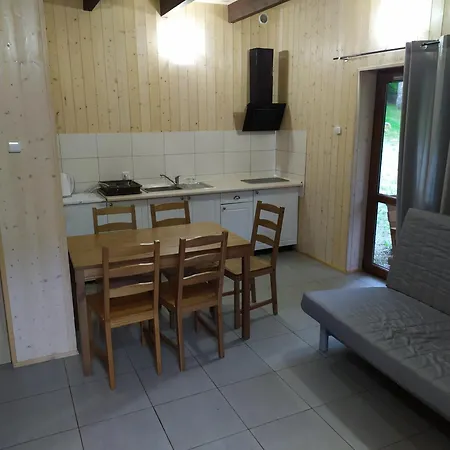 Aldeamento Turístico Osrodek Wczasowy Lowiczanka